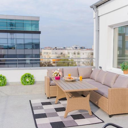 Penthouse With Huge Rooftop Terrace & City View Bucureşti Exterior foto