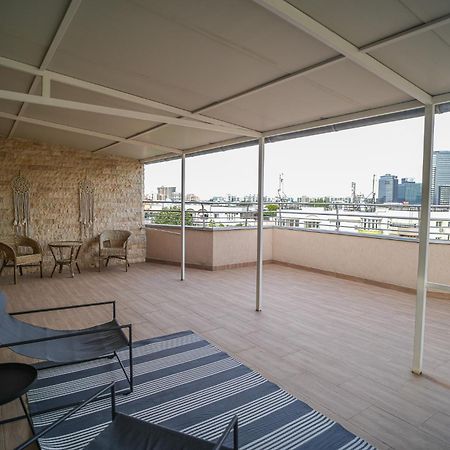 Penthouse With Huge Rooftop Terrace & City View Bucureşti Exterior foto