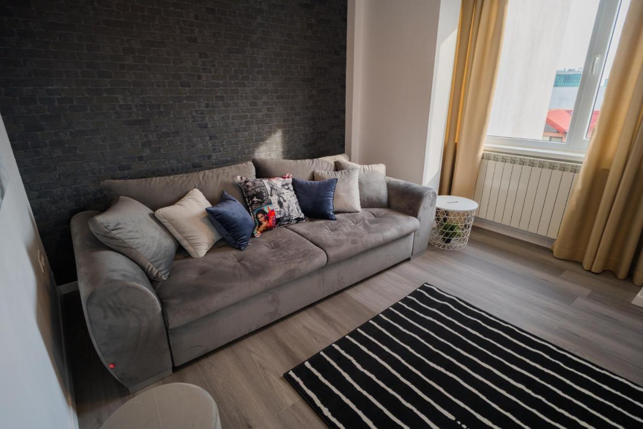 Penthouse With Huge Rooftop Terrace & City View Bucureşti Exterior foto