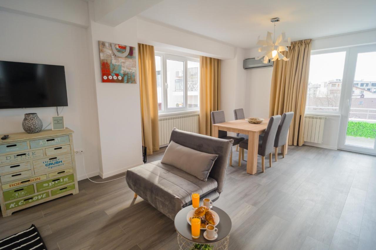 Penthouse With Huge Rooftop Terrace & City View Bucureşti Exterior foto