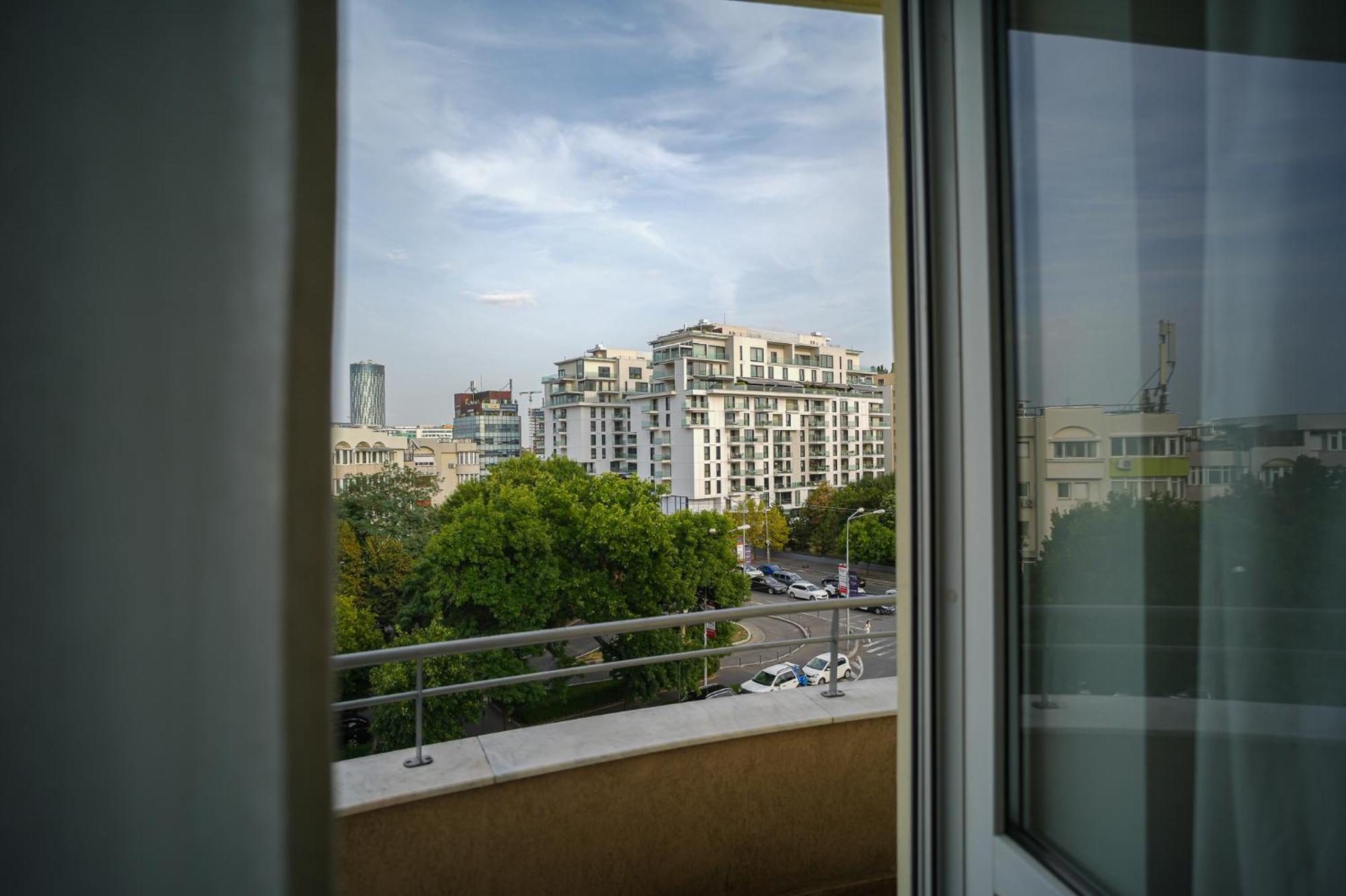 Penthouse With Huge Rooftop Terrace & City View Bucureşti Exterior foto