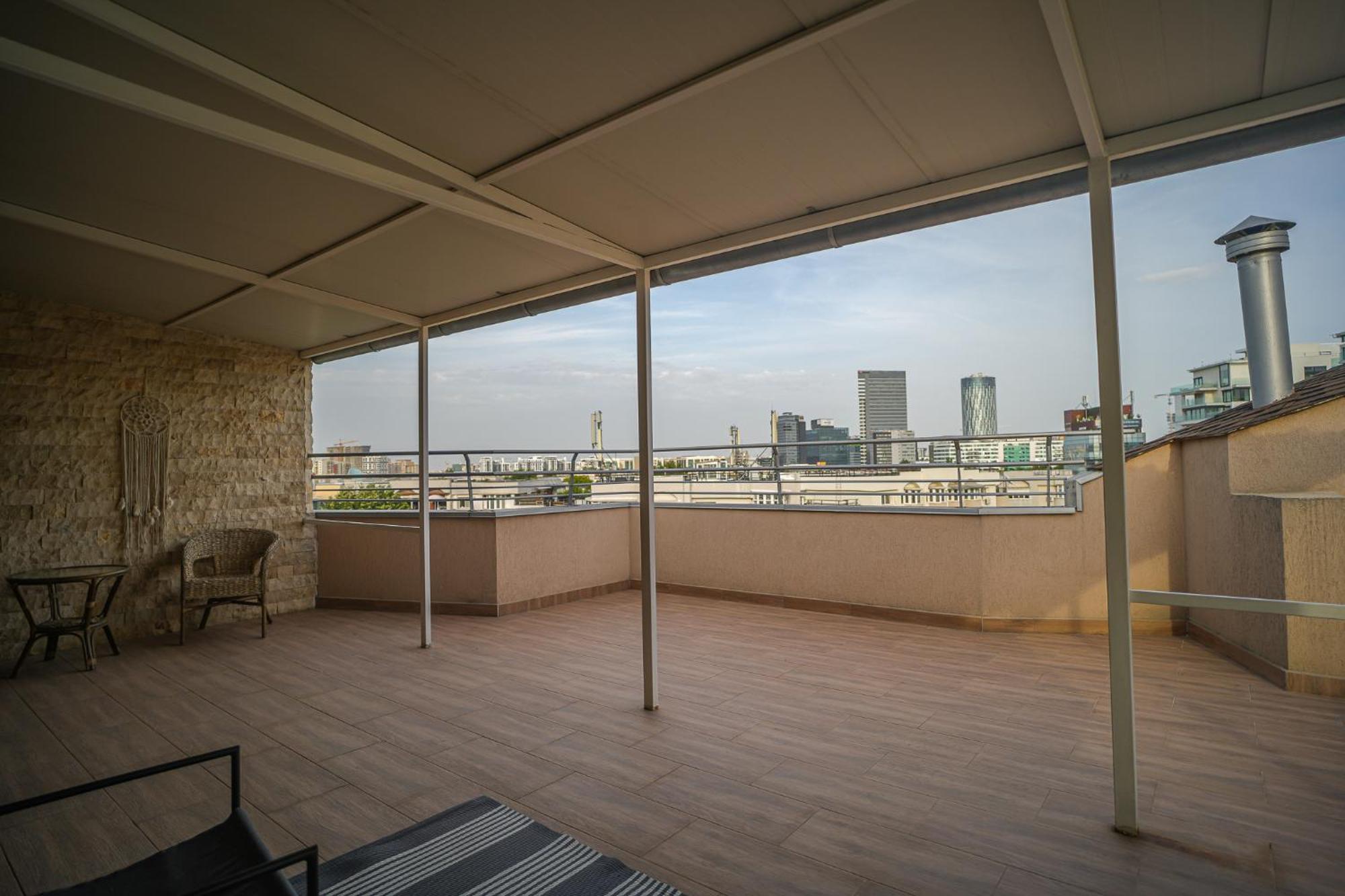 Penthouse With Huge Rooftop Terrace & City View Bucureşti Exterior foto